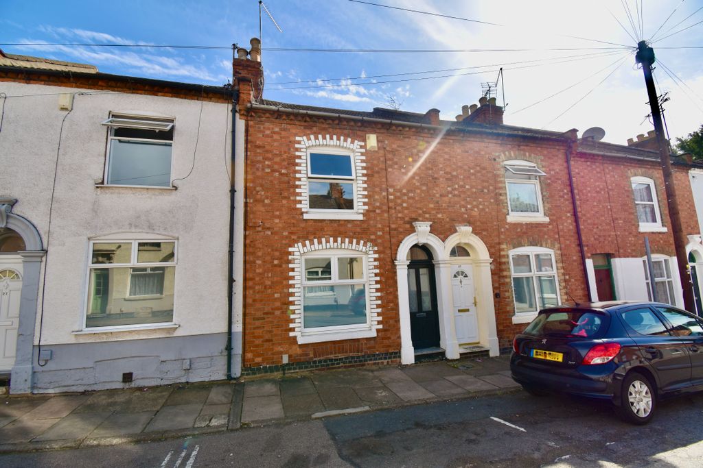 Property photo 1 of 11