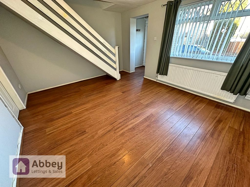 Property photo 2 of 18 Lounge