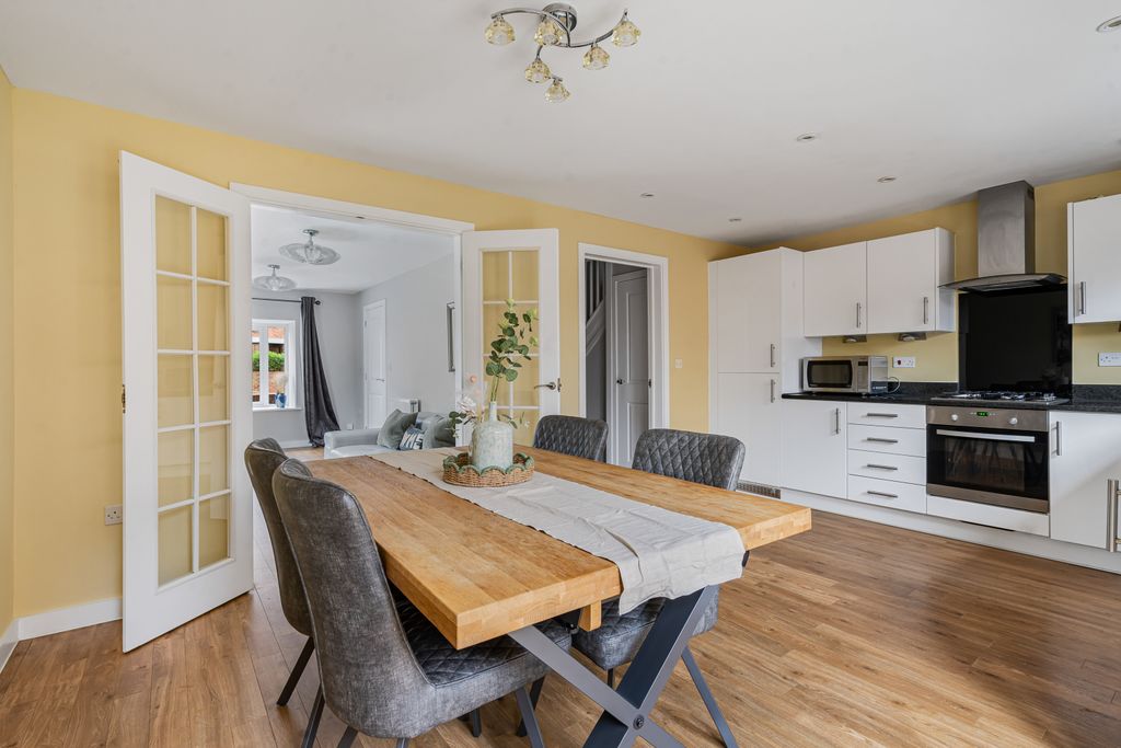 Property photo 2 of 23 179068