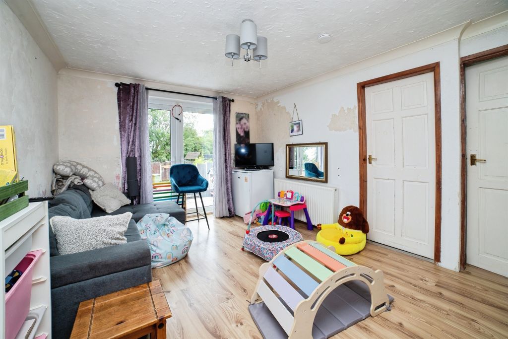 Property photo 3 of 19