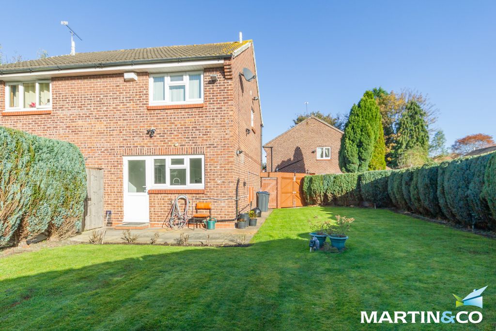 Property photo 1 of 11