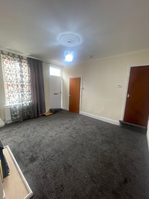 Property photo 3 of 9 Living Room