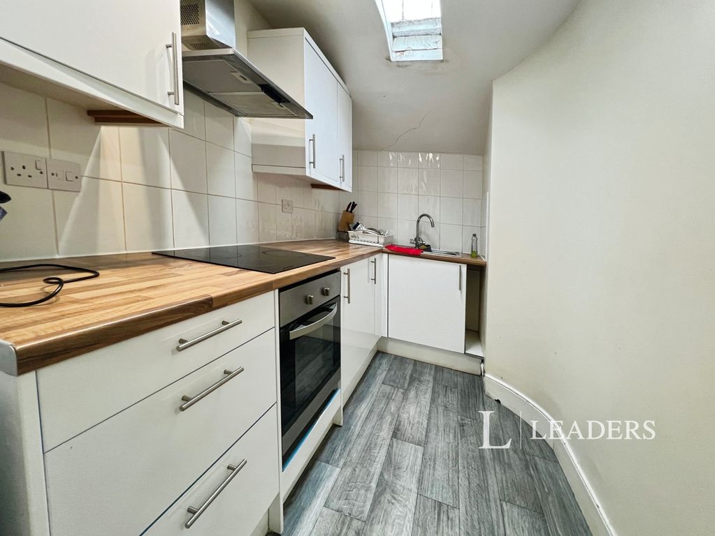 Property photo 1 of 8 7