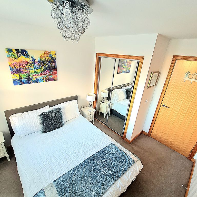 Property photo 3 of 12 Bedroom 2