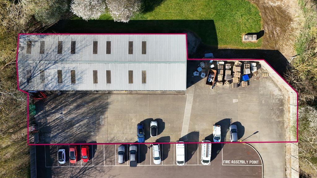 Property photo 1 of 1