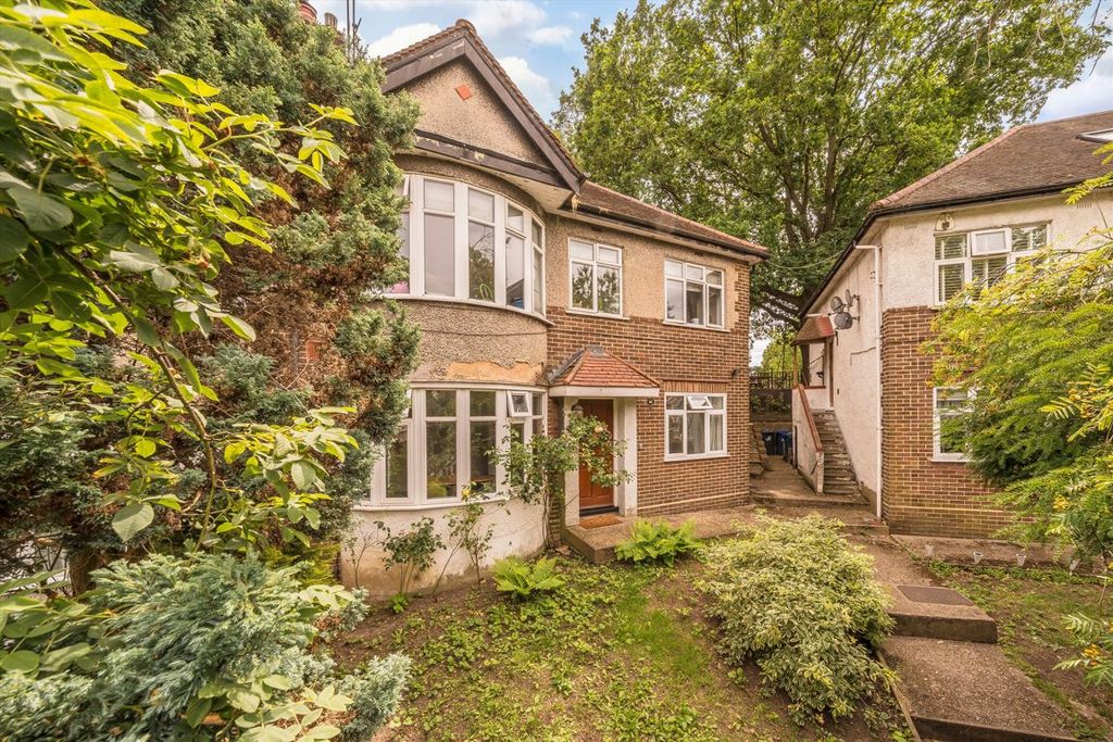 Property photo 1 of 5
