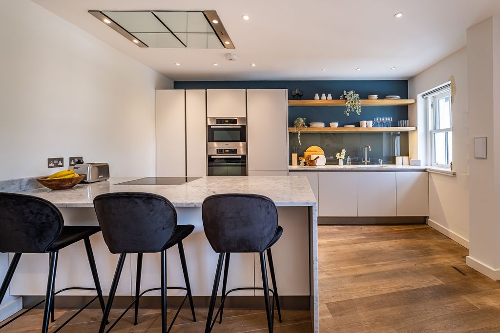 Additional image 4 of 4 bed flat for sale85 Petersham Road, Richmond TW10