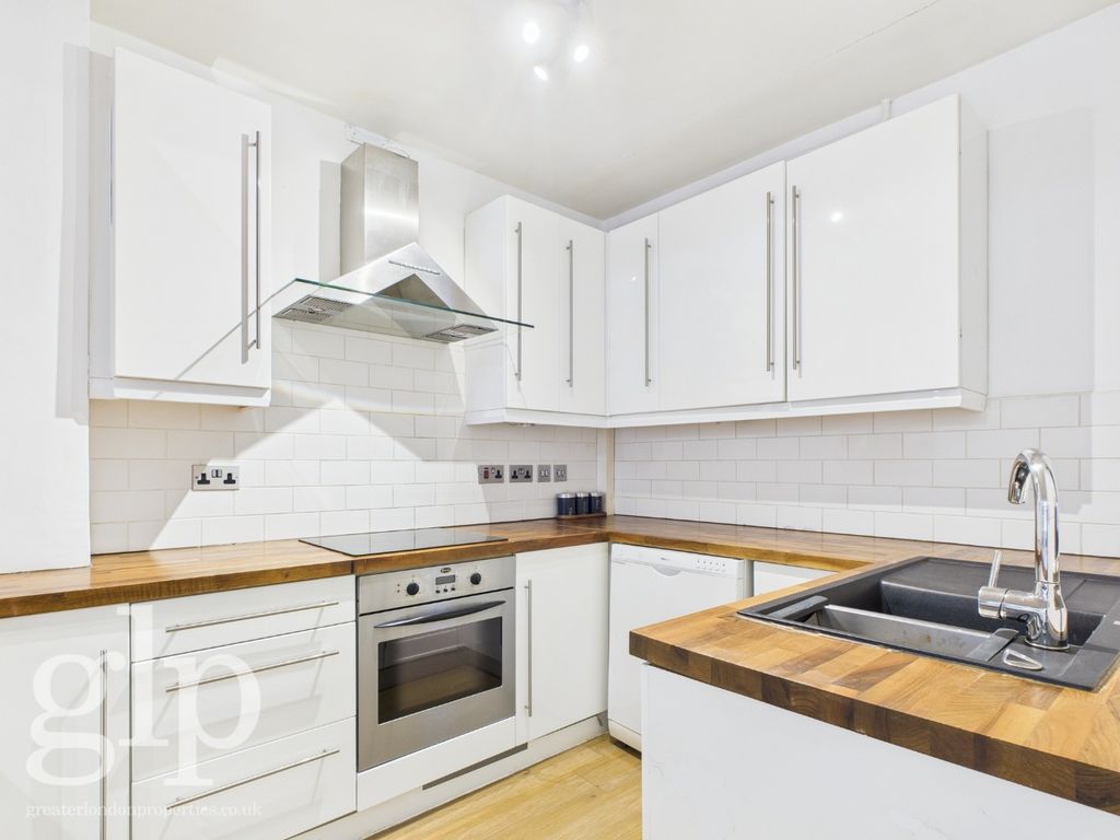 Property photo 2 of 15 4586462