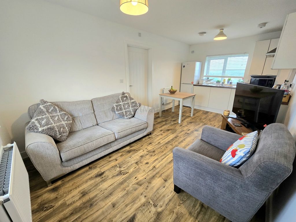 Property photo 2 of 12 Open Plan Lounge-Kitchen