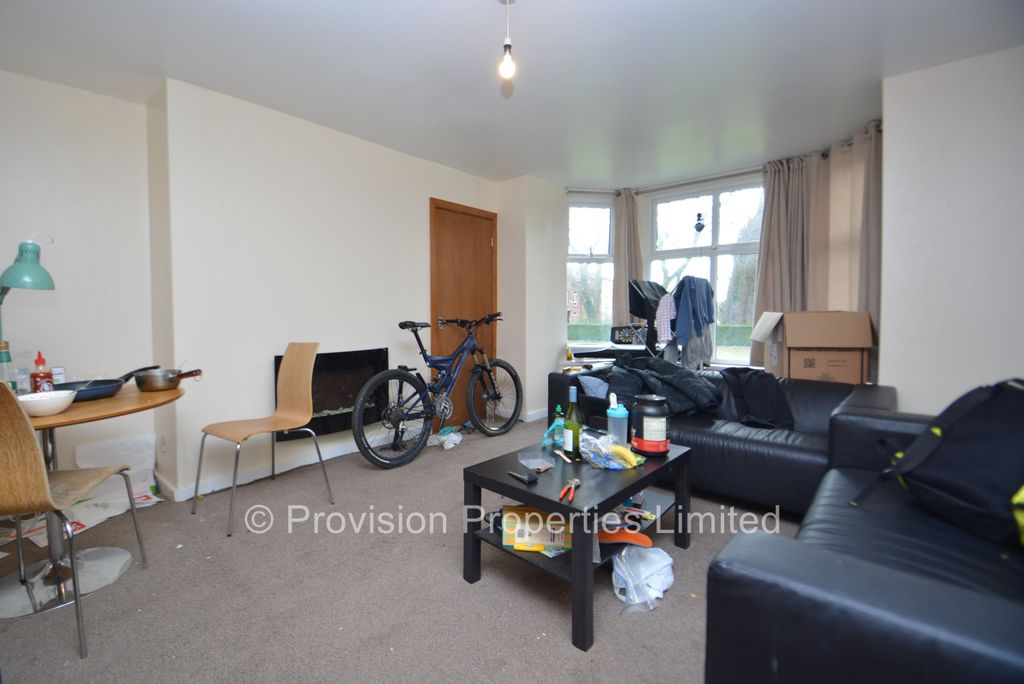 Property photo 1 of 7 Photo