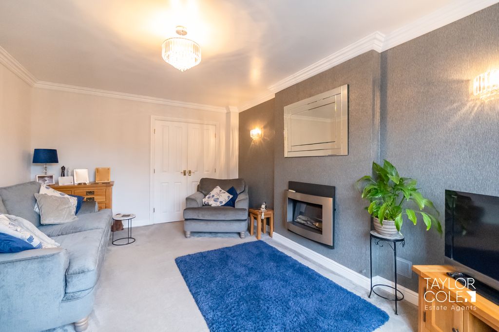 Property photo 3 of 29