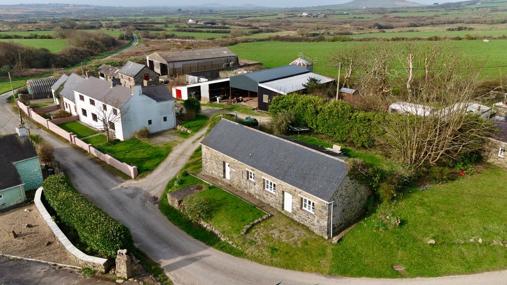 Property photo 3 of 50