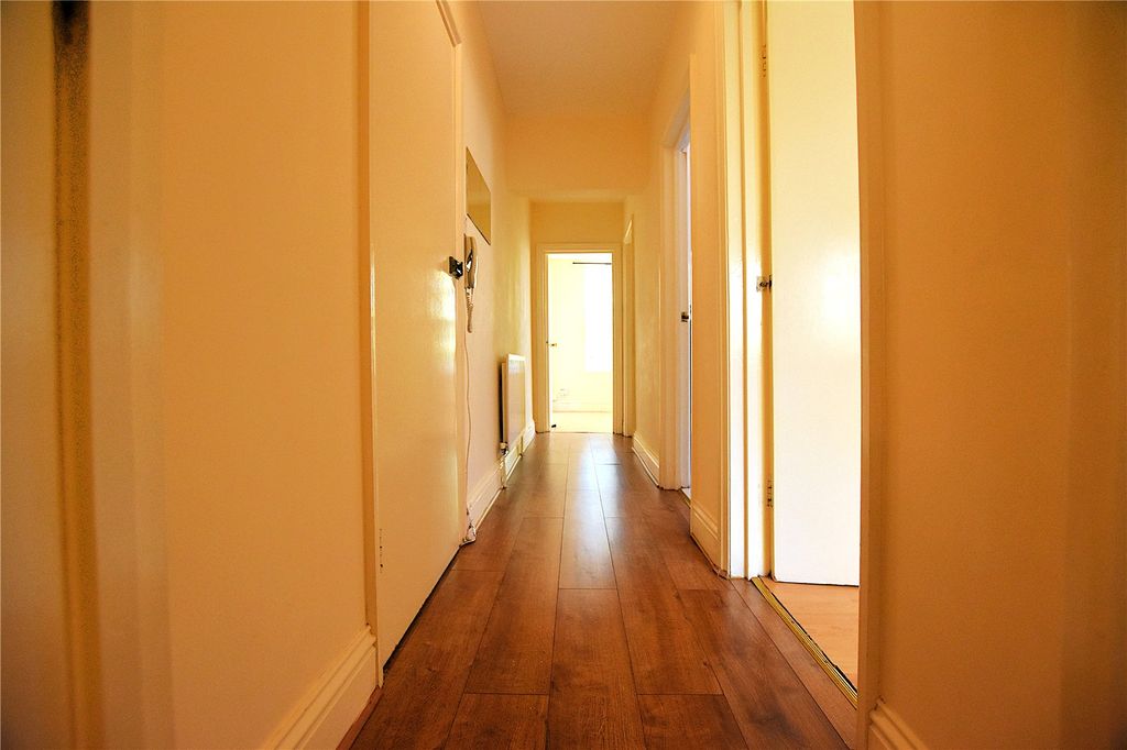 Property photo 2 of 14 Picture No. 25