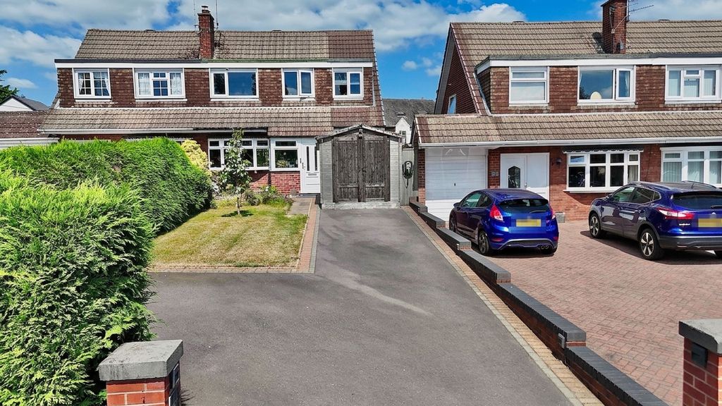 Property photo 1 of 34