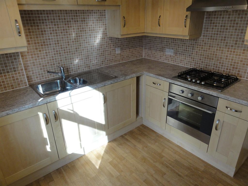 Property photo 2 of 6