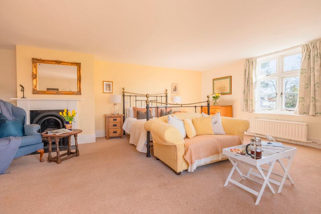 Property photo 1 of 29