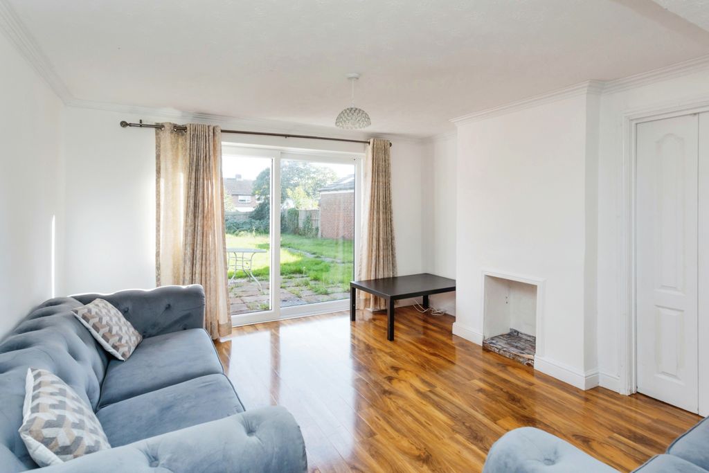 Property photo 2 of 15 Photography