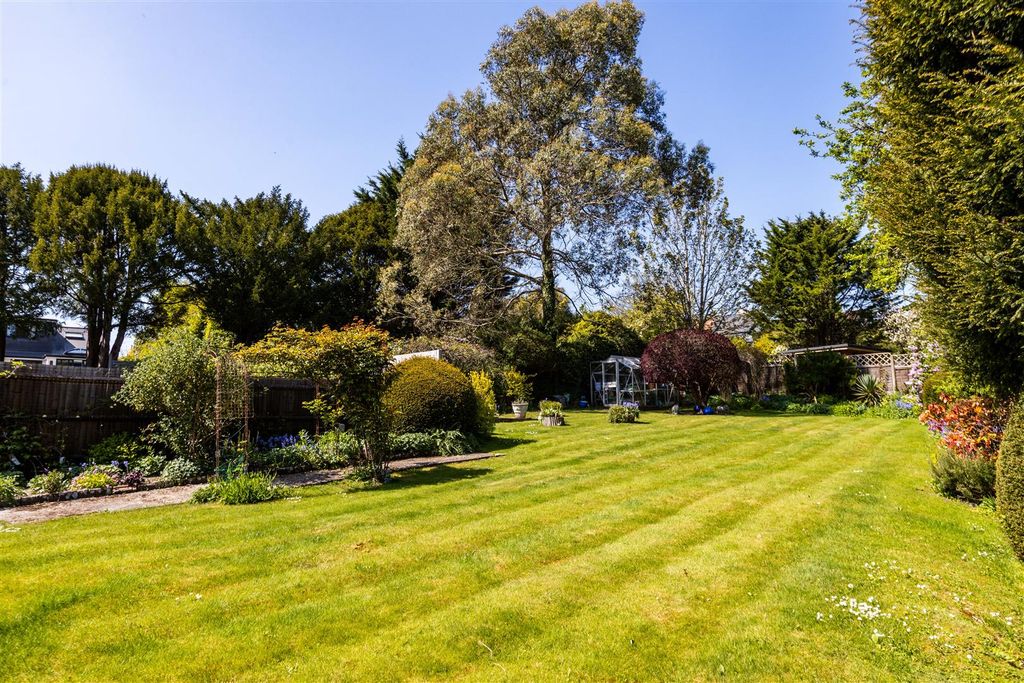 Property photo 2 of 15