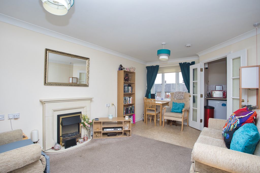 Property photo 2 of 8 Picture 2