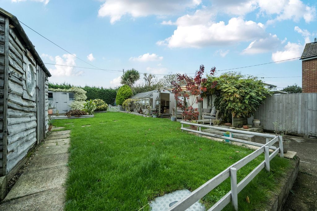 Property photo 2 of 24