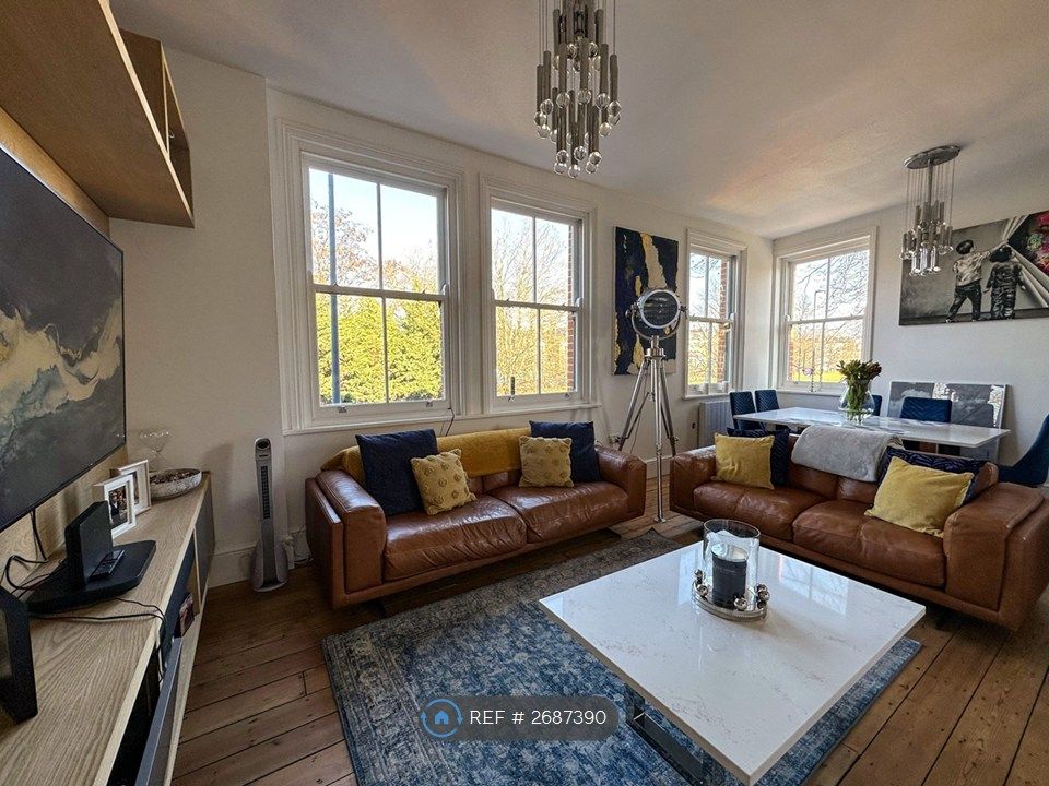 Property photo 2 of 26