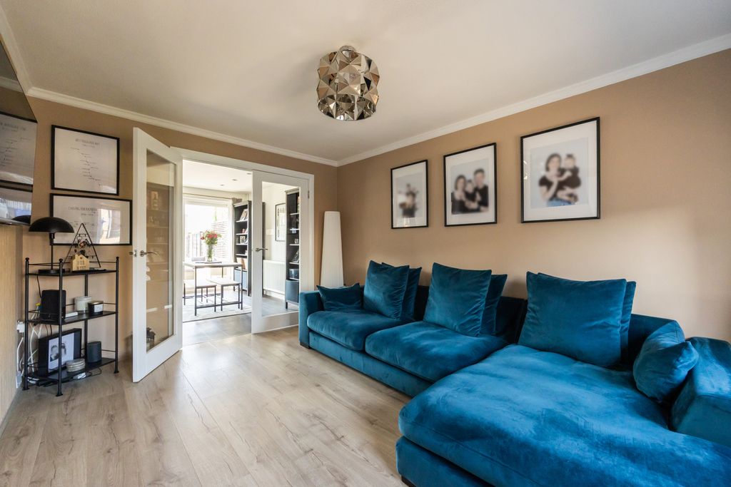 Property photo 2 of 19 Property Image 2