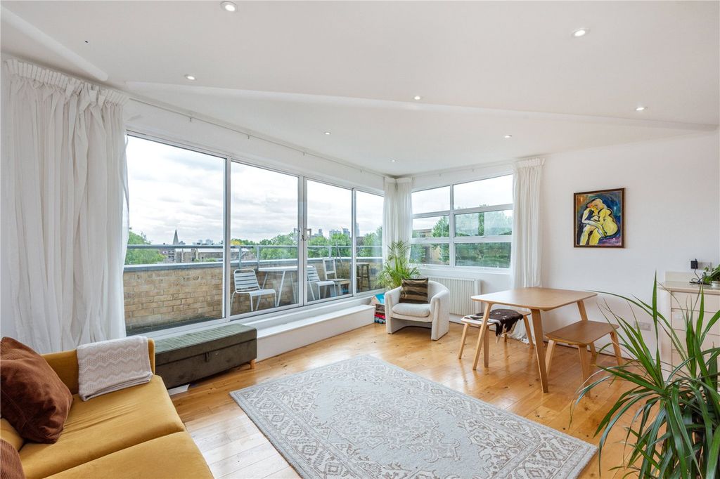 Property photo 1 of 14 Picture No. 22