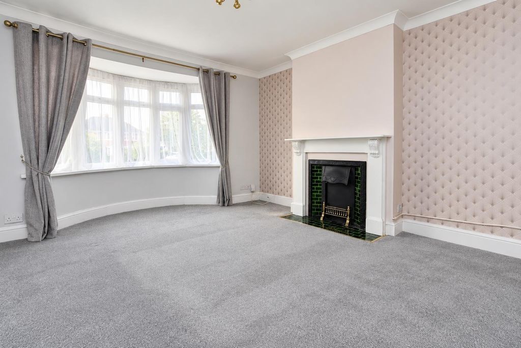 Property photo 3 of 12 Bright Empty Living Room With Bay Window And Firep