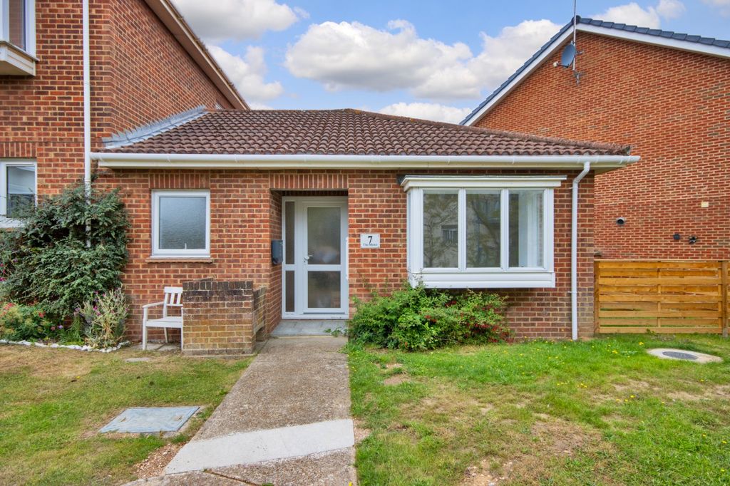 Property photo 1 of 12 External