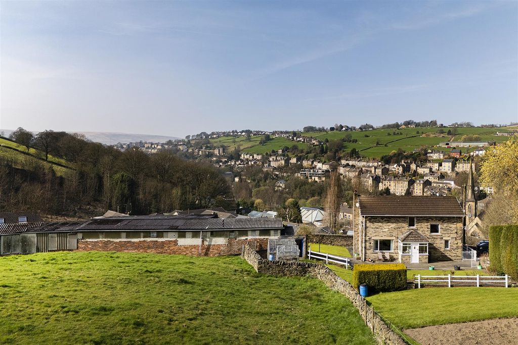 Property photo 3 of 63