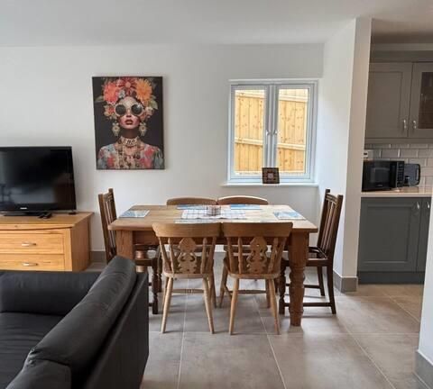 Property photo 2 of 7 Dd820F5A-2133-41Fc-B0Ad-5Dd3887F2A66.Jpeg