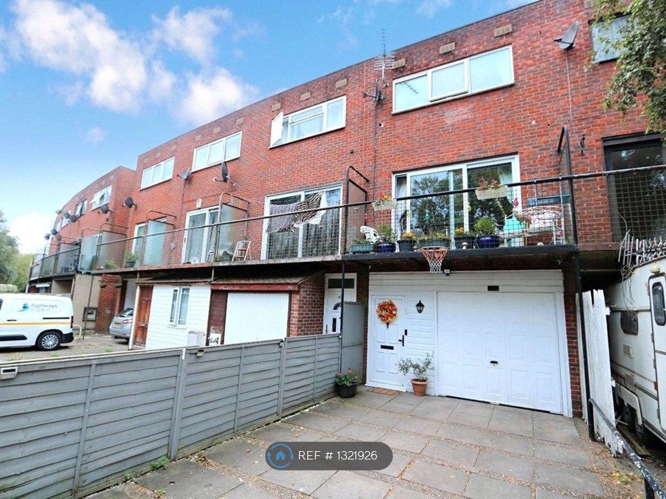 Property photo 1 of 24