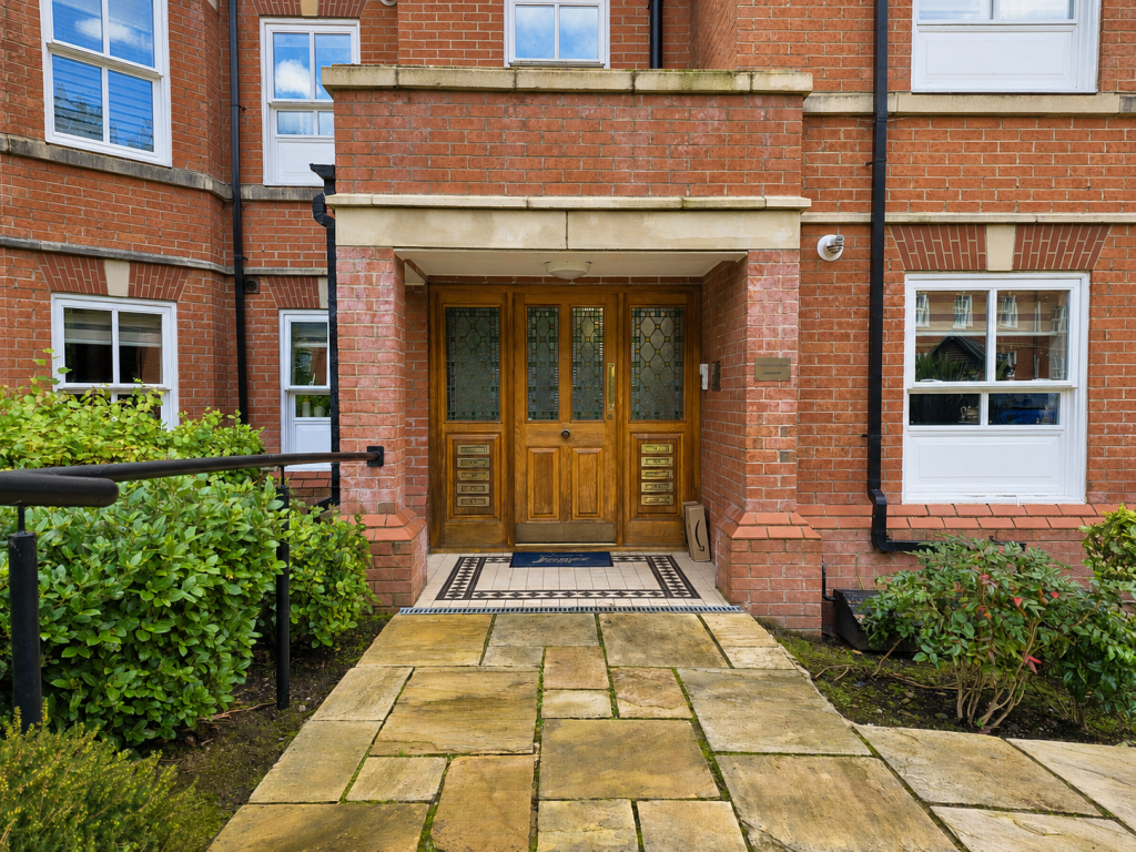 Property photo 2 of 24 2