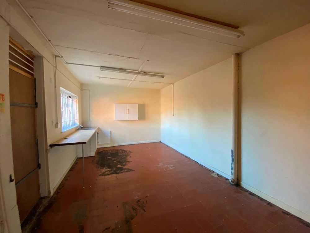 Property photo 3 of 4