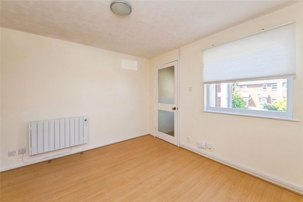 Property photo 2 of 11 Picture No. 05