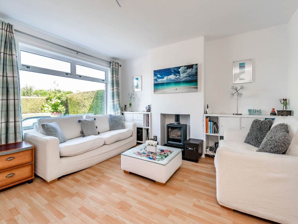 Property photo 2 of 20 63881_42-Thomsoncres-004