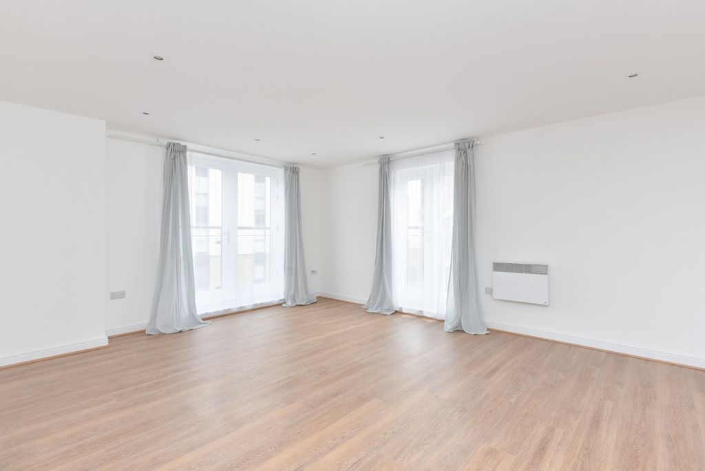 Property photo 2 of 11 5014744