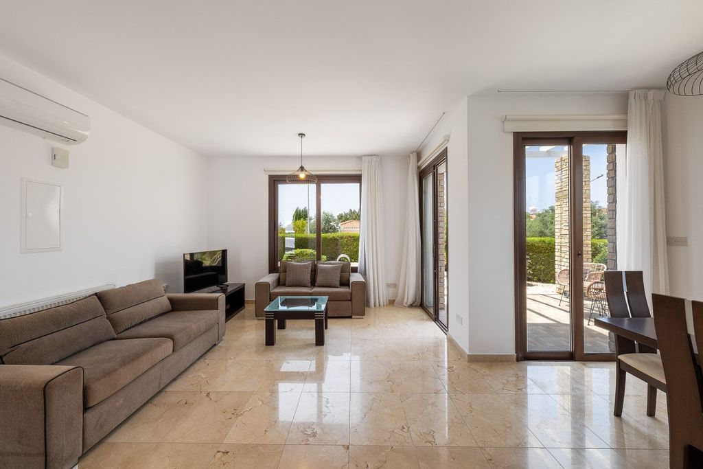 Property photo 2 of 30