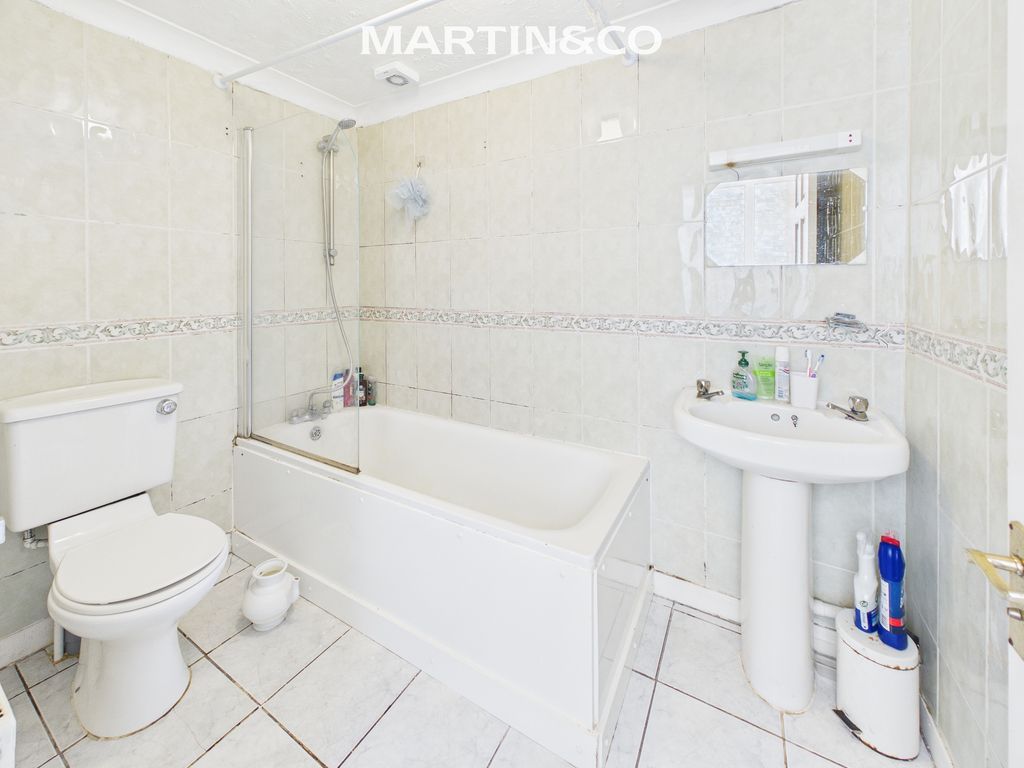 Property photo 3 of 4