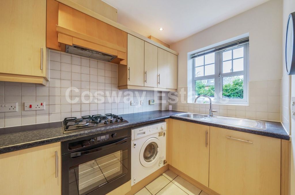 Property photo 3 of 13 20Fb1629-d3F5-4215-9E7A-522bbc09011A.Jpg