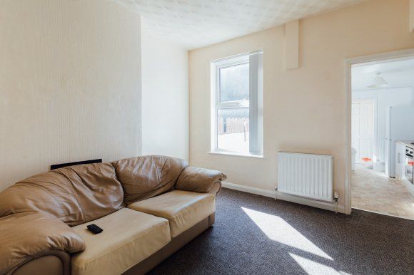 Property photo 3 of 11 6212869.Jpg