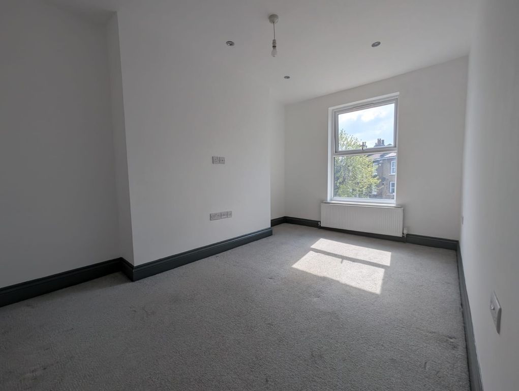 Property photo 2 of 9 Gallery