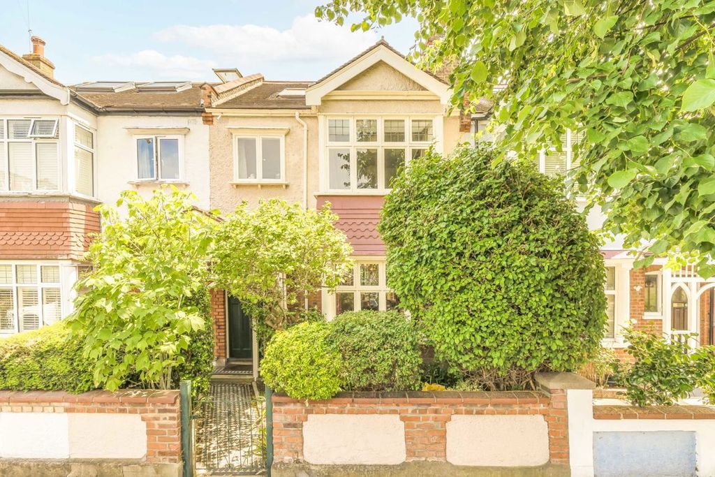 Property photo 1 of 12