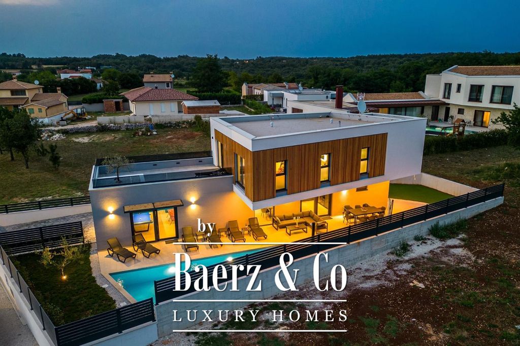 Property photo 1 of 30