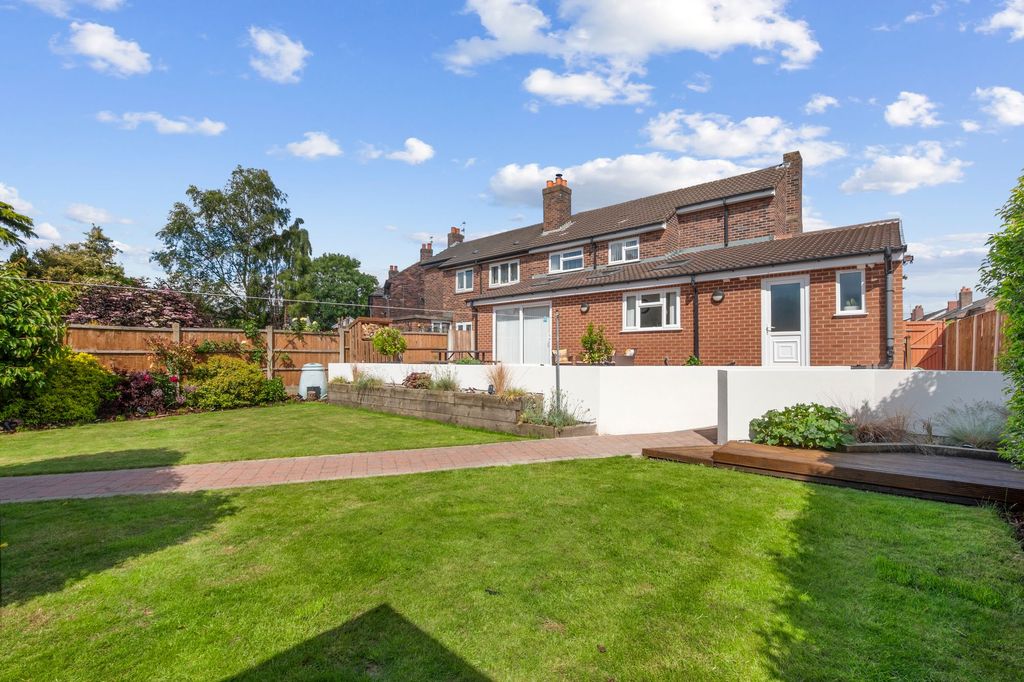 Property photo 2 of 54