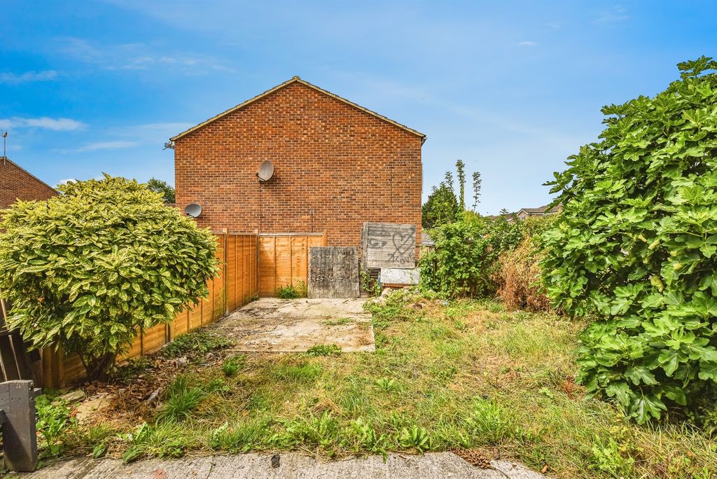 Property photo 2 of 17
