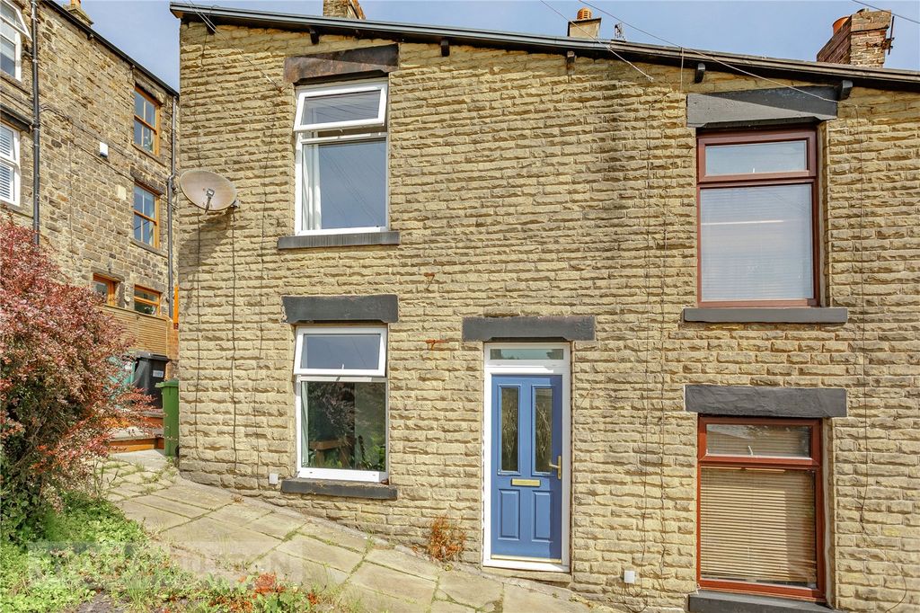 Property photo 1 of 18 Front
