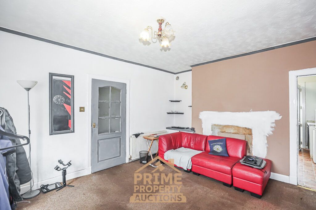 Property photo 2 of 12