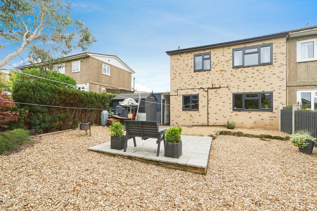 Property photo 2 of 14