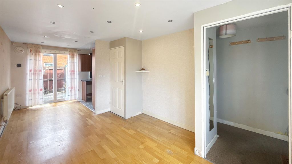 Property photo 2 of 11 616668258141E8Bf2637Dedb00Aaa374E8d41d1E.Jpg